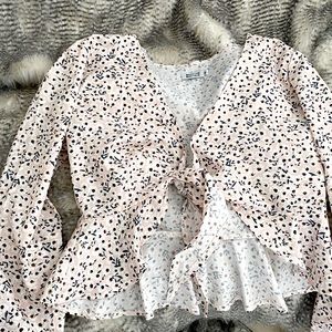 Cropped tie top